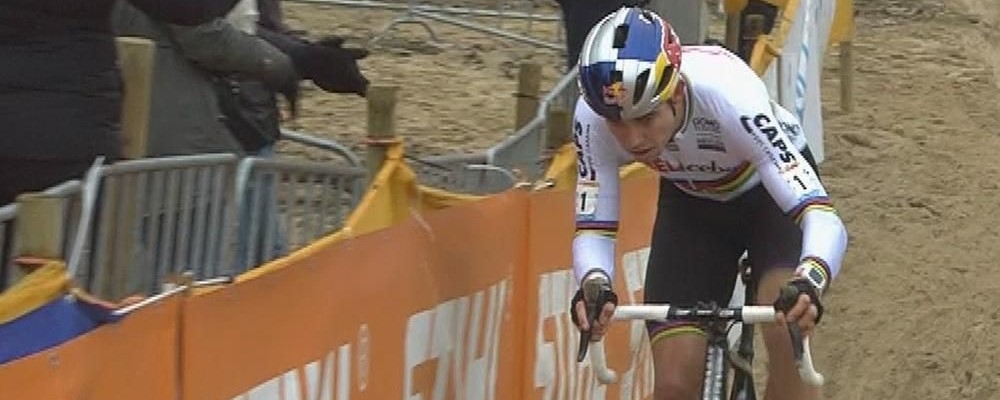 CICLOCROSS: Tris Iridato A Lille
