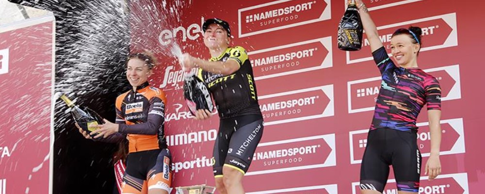 Annemiek Van Vleuten Domina La Strade Bianche Women Elite