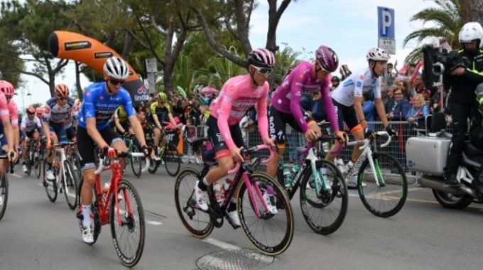 Giro D’Italia: Tappa N.8 TORTORETO LIDO-PESARO