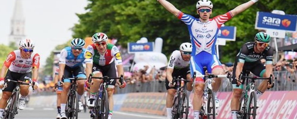 GIRO: Demare A Modena, Viviani Ancora Secondo