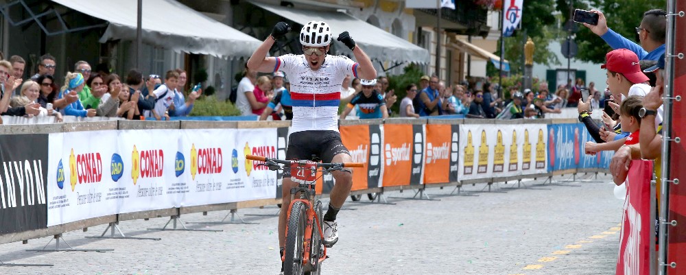 Martin Stosek (CZE) Col Botto. Alla Dolomiti Superbike Mara Fumagalli Riporta L’Italia In Vetta Dopo 11 Anni