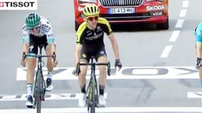TOUR DE FRANCE: Yates Vince Lo Sprint A Tre