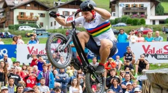 I Campioni Del Mondo Dominano Nel Trial