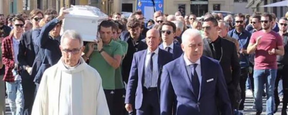 L’abbraccio Immenso Del Ciclismo A Giovanni Iannelli