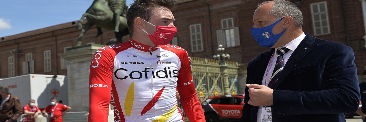 Elia Viviani Portabandiera A Tokyo