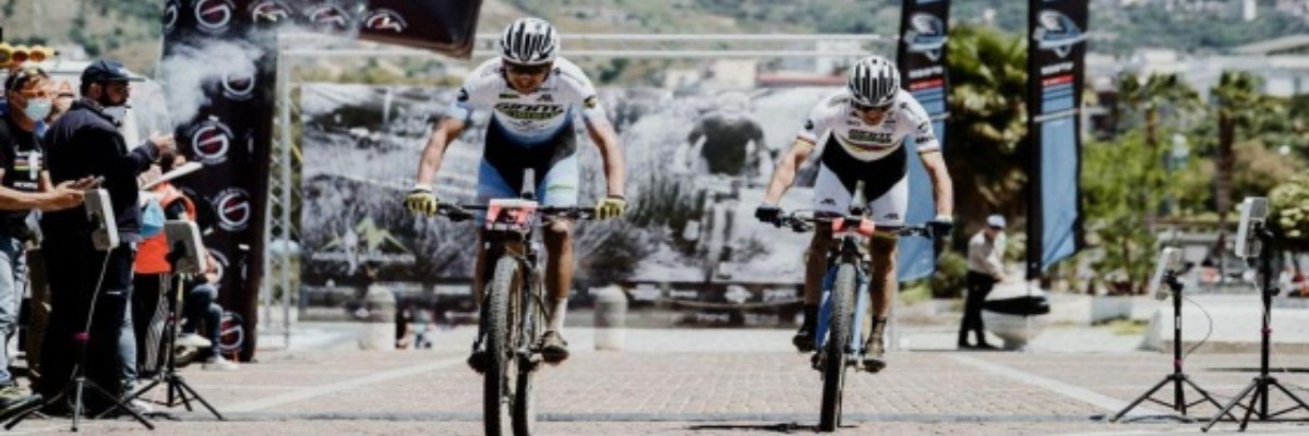 GIANT POLIMEDICAL DOMINA ALL’ASPROMARATHON: PODIO BIANCO AZZURRO CON ARIAS E PAEZ, 4°POSTO PER SAITTA
