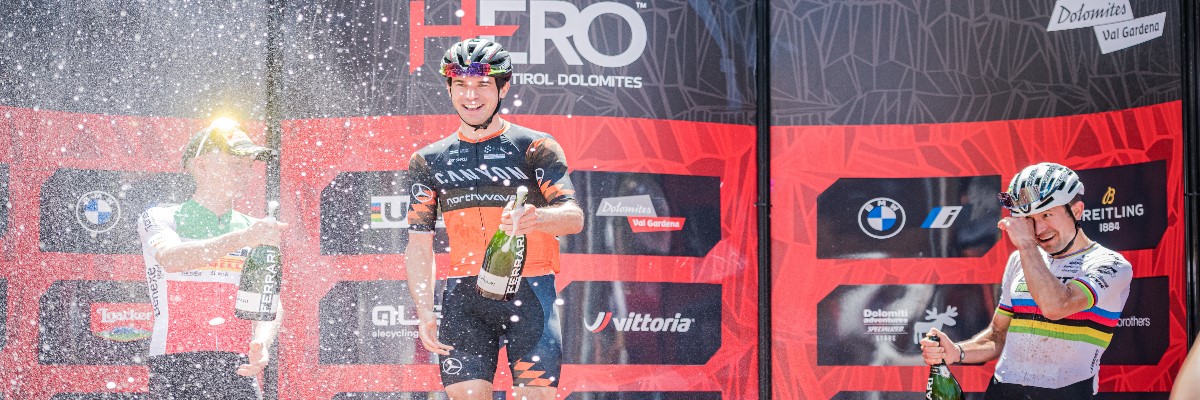 Andreas Seewald E Katazina Sosna Firmano L’edizione Della Ripartenza Della BMW Hero Südtirol Dolomites 2021
