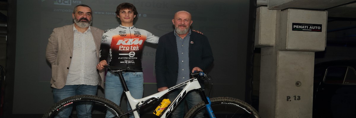 KTM PROTEK ELETTROSYSTEM Dà Il Benvenuto A Yannick Parisi