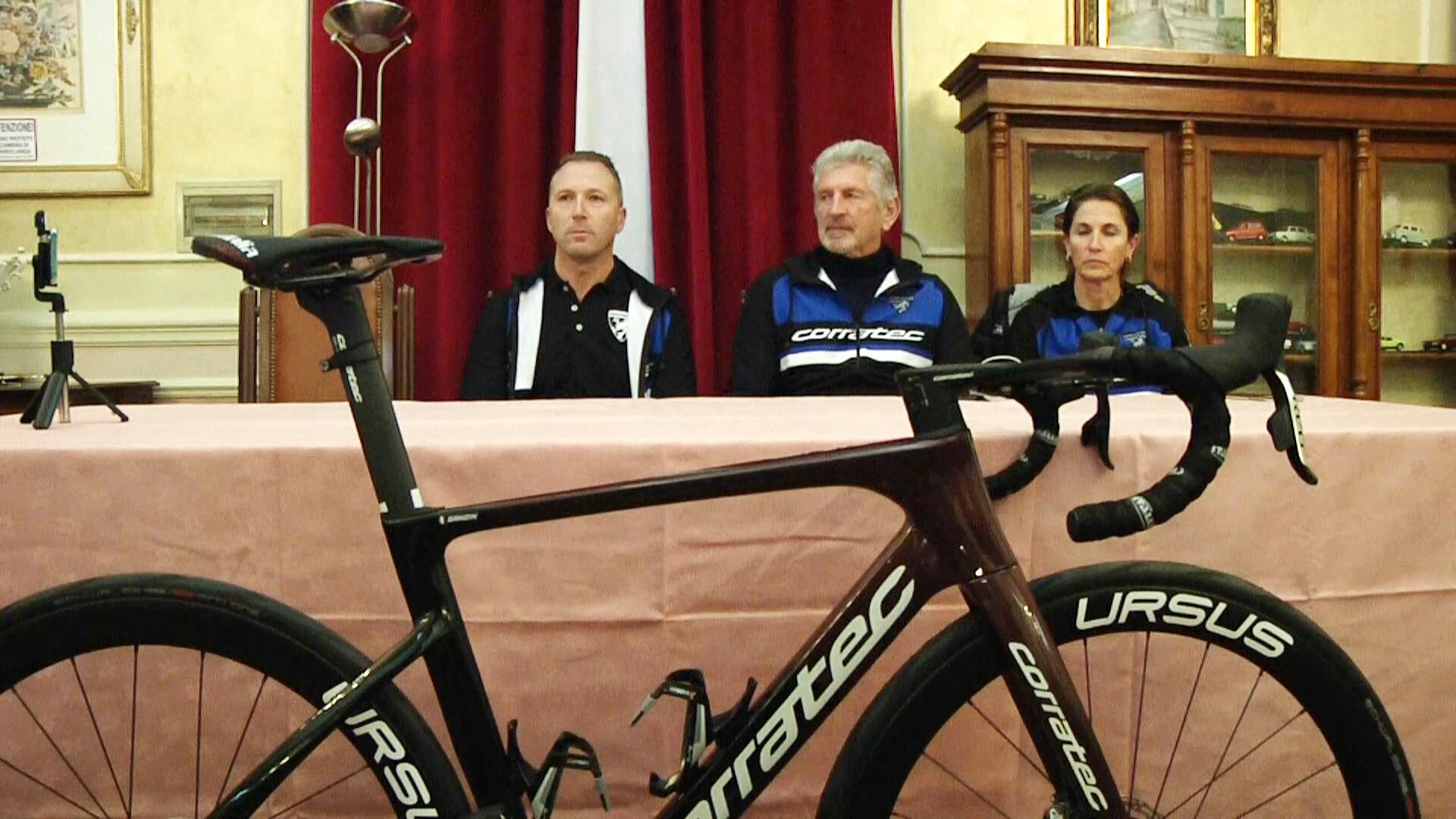 STRADA. Presentato Il Nuovo Team Corratec