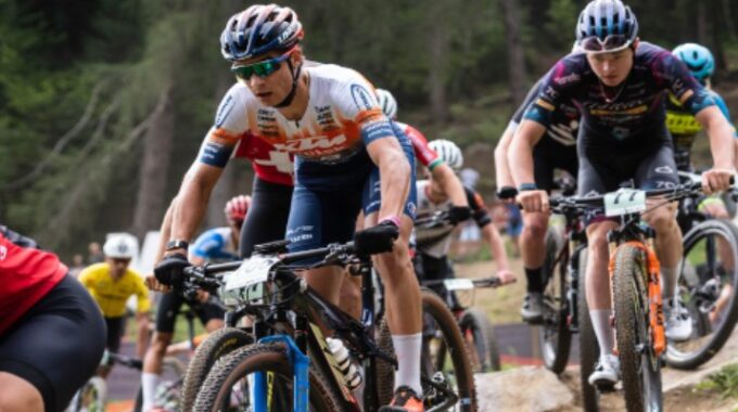 Andreas Vittone Centra La Top Ten Ed Infiamma La Val Di Sole, Bene Chiara Teocchi Ed Alessio Agostinelli.